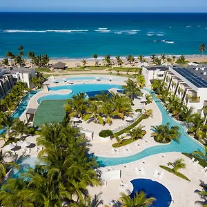 Dreams Onyx & Spa Resort